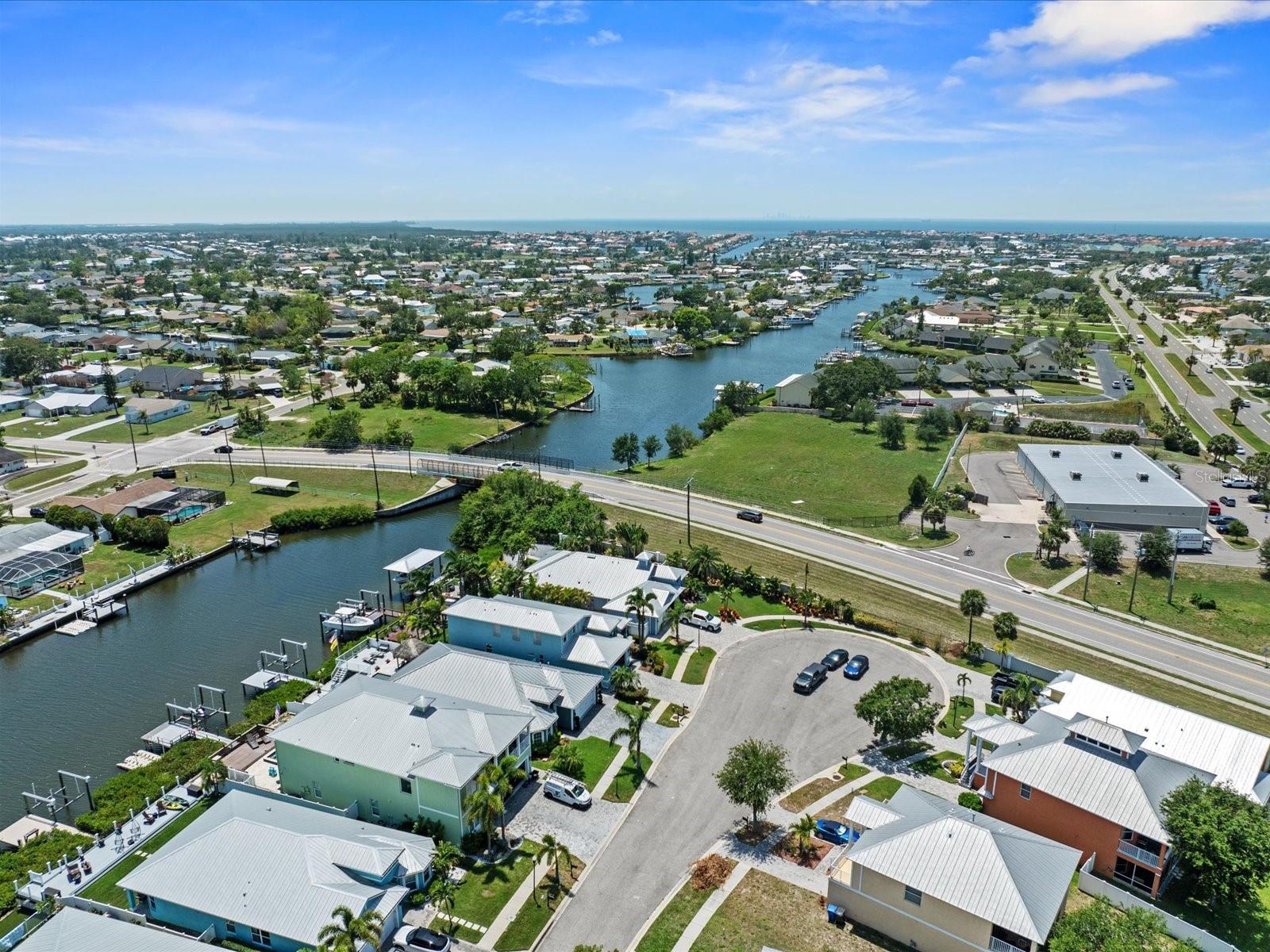 Listing photo id 59 for 574 Bimini Bay Boulevard