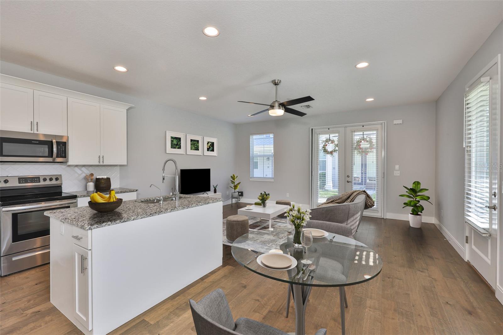 Image 11 of 44 For 6619 Manhattan Avenue 1