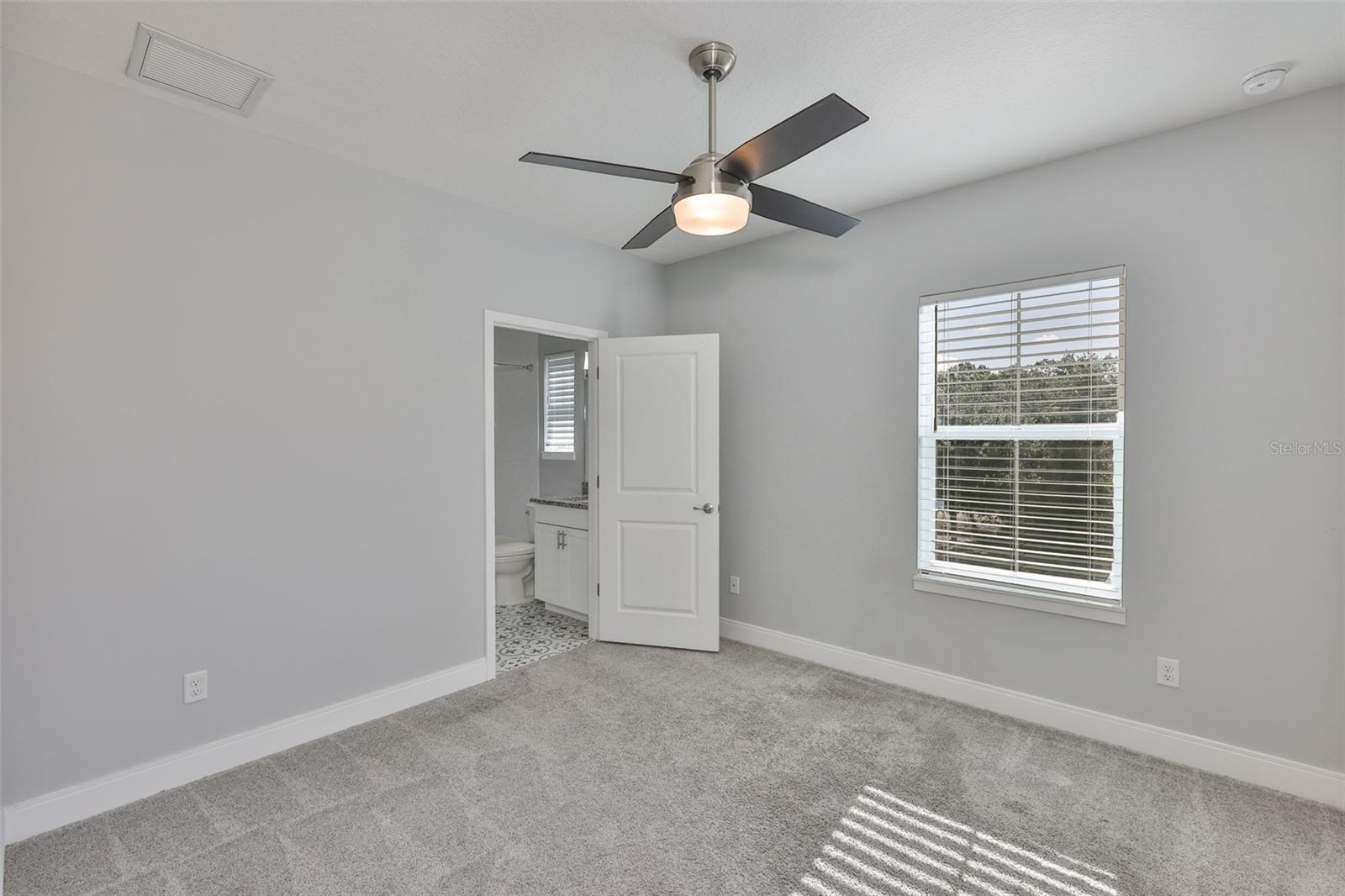 Image 23 of 44 For 6619 Manhattan Avenue 1