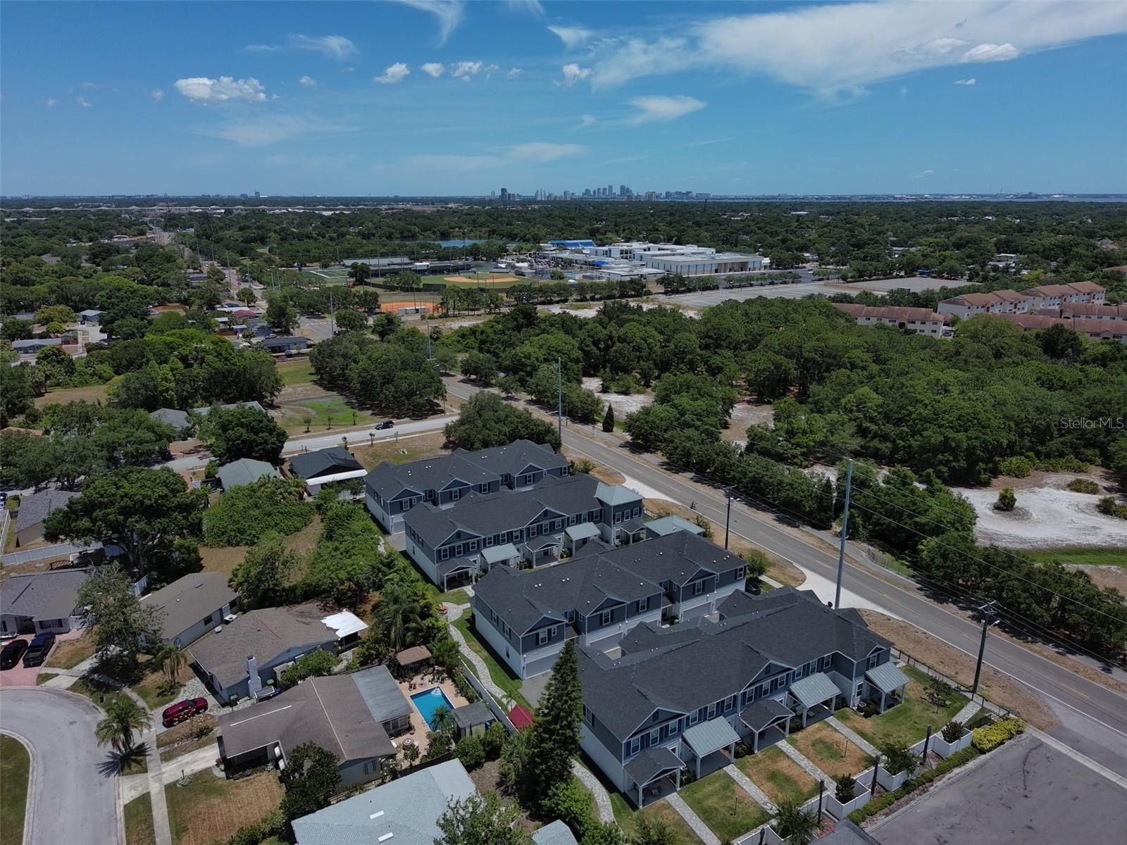 Image 7 of 44 For 6619 Manhattan Avenue 1