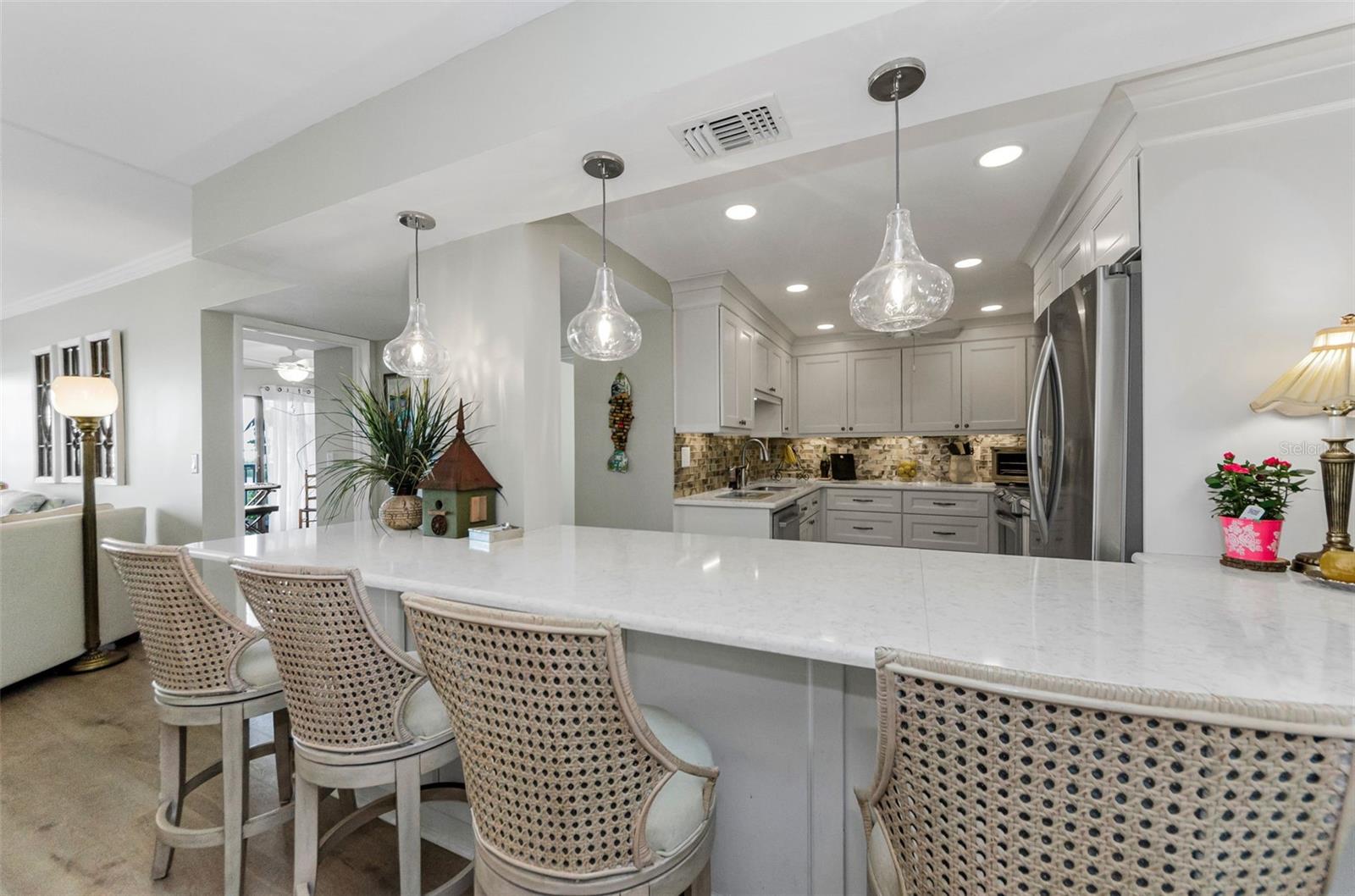 Image 16 of 55 For 2700 Bayshore Boulevard 11405