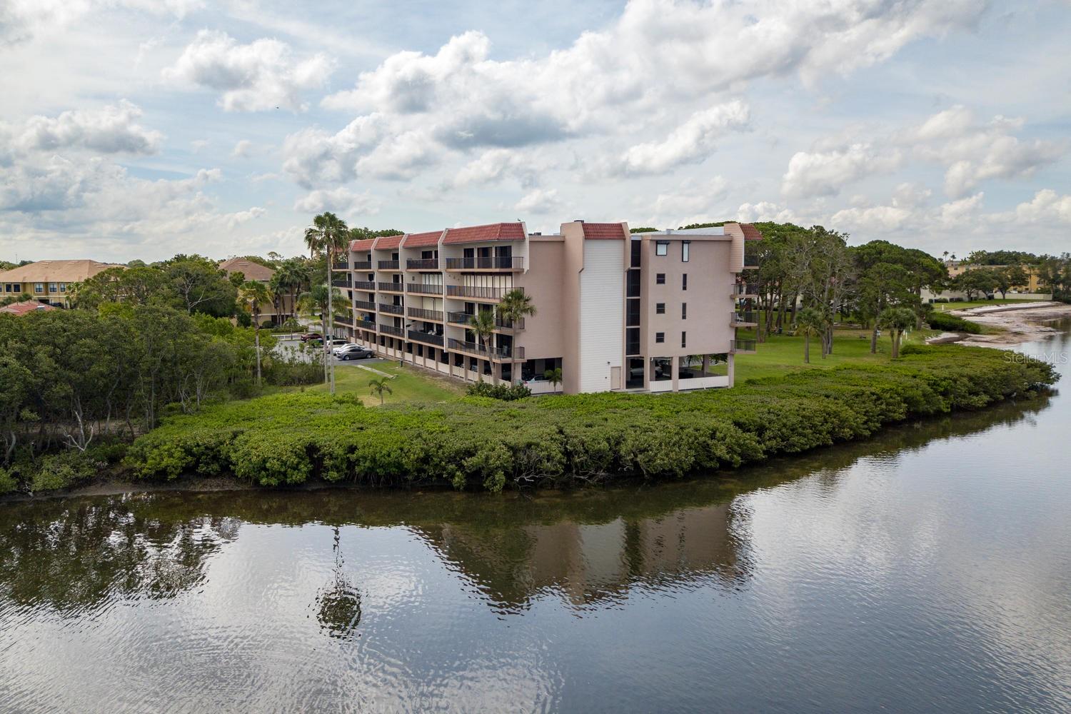Image 2 of 55 For 2700 Bayshore Boulevard 11405