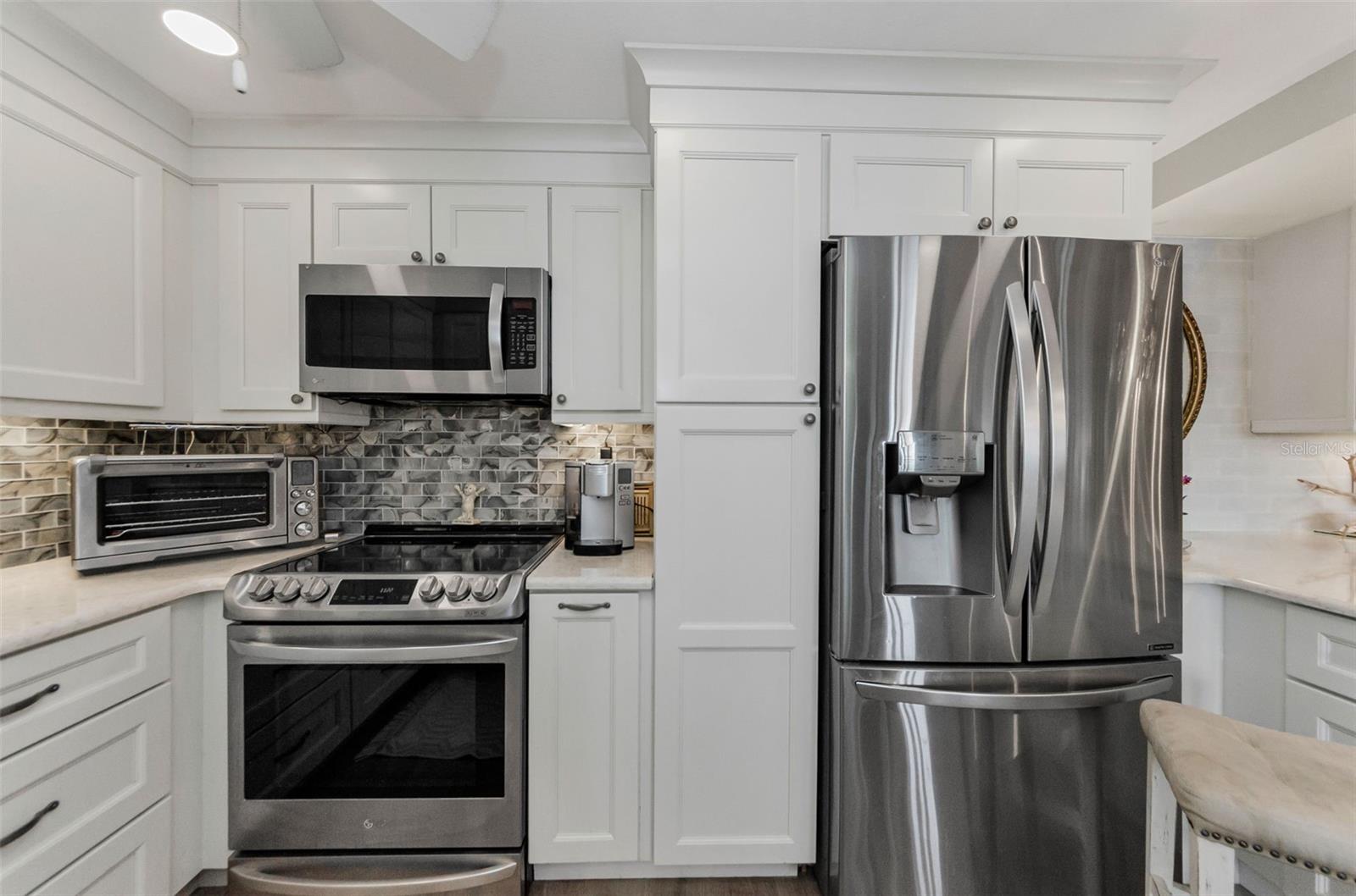 Image 20 of 55 For 2700 Bayshore Boulevard 11405