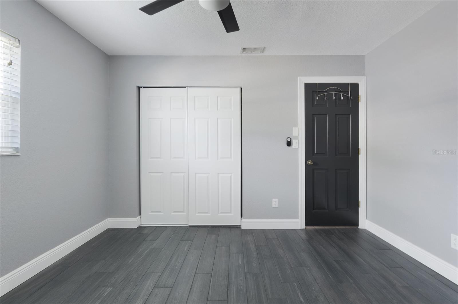 Image 14 of 31 For 5923 19th Street Ne