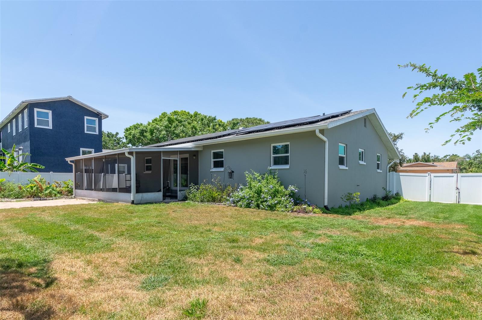 Image 28 of 31 For 5923 19th Street Ne