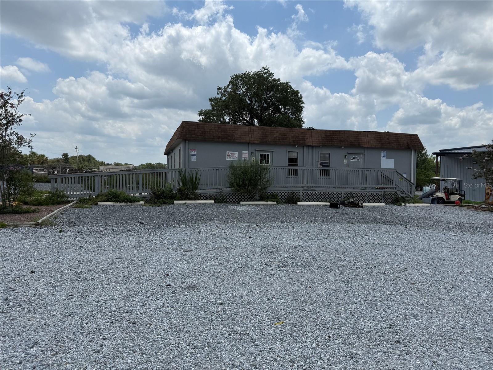 Listing photo id 1 for 2909 Sammonds Road