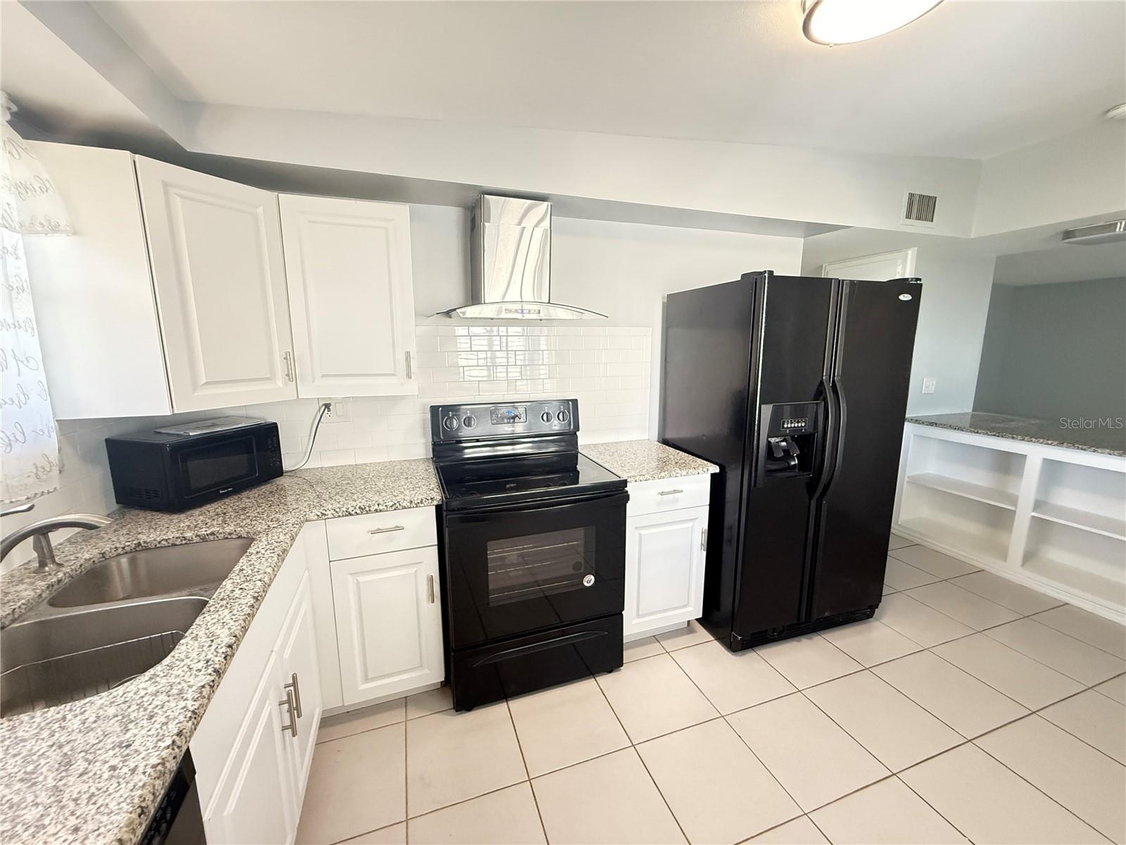 Image 15 of 32 For 1006 Beach Boulevard