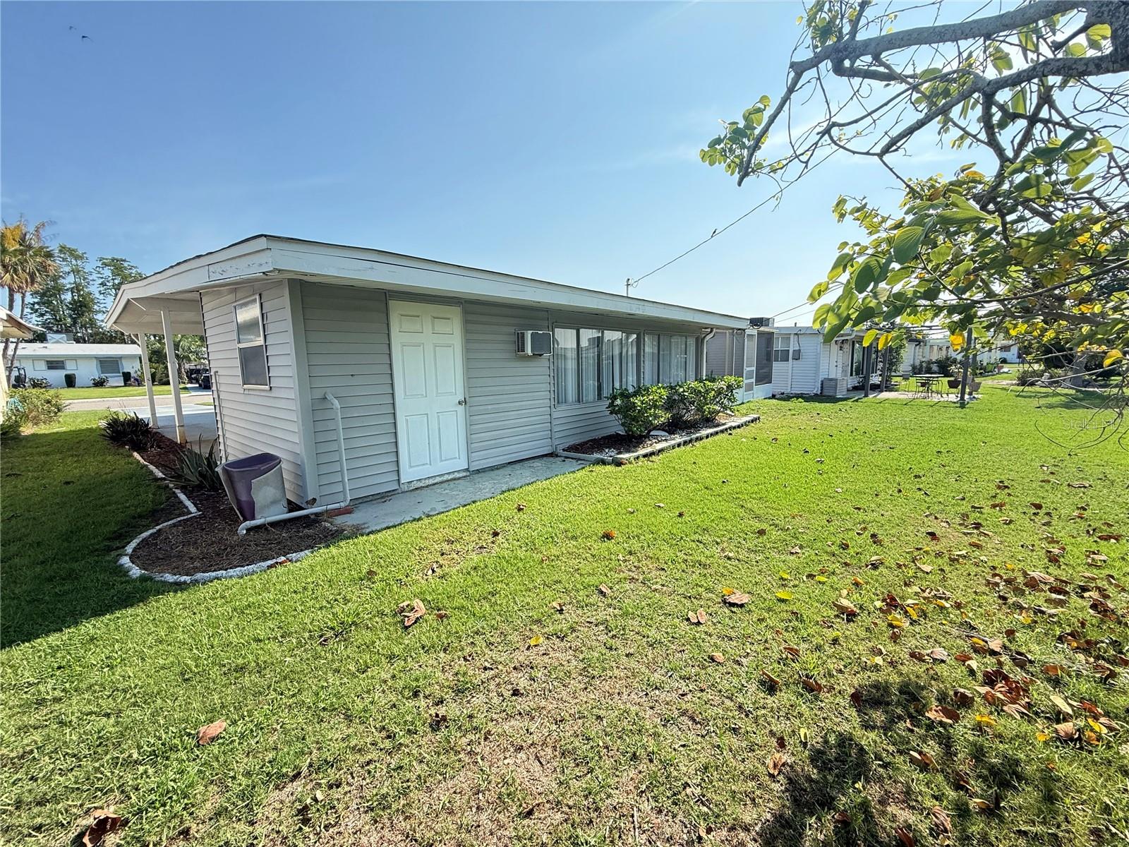 Image 5 of 32 For 1006 Beach Boulevard