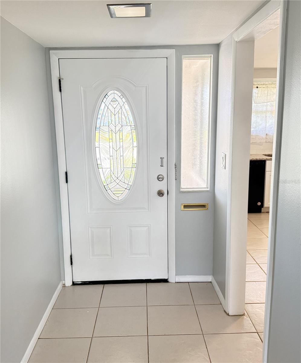 Image 9 of 32 For 1006 Beach Boulevard