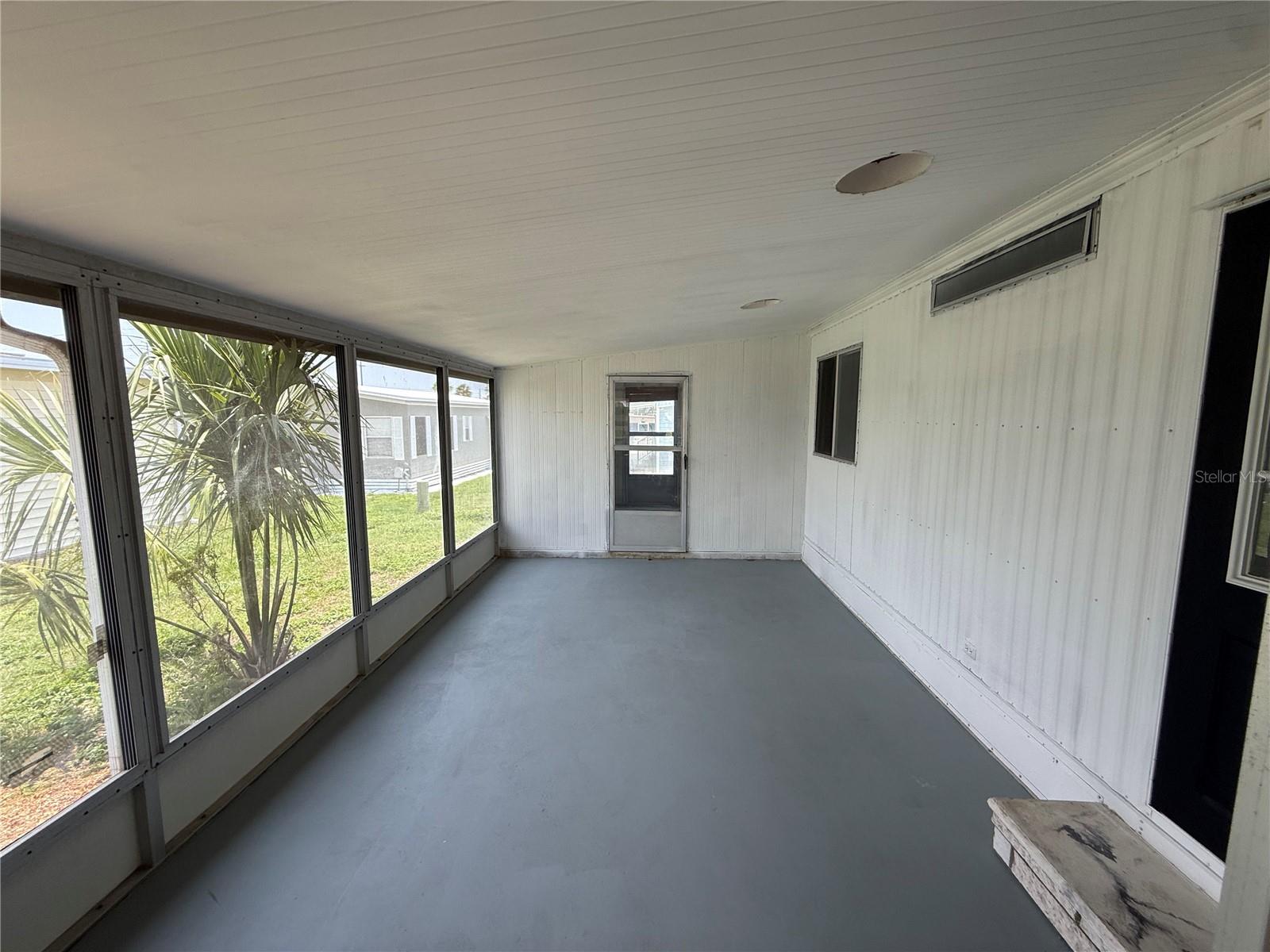 Image 11 of 17 For 37832 Madeira Avenue