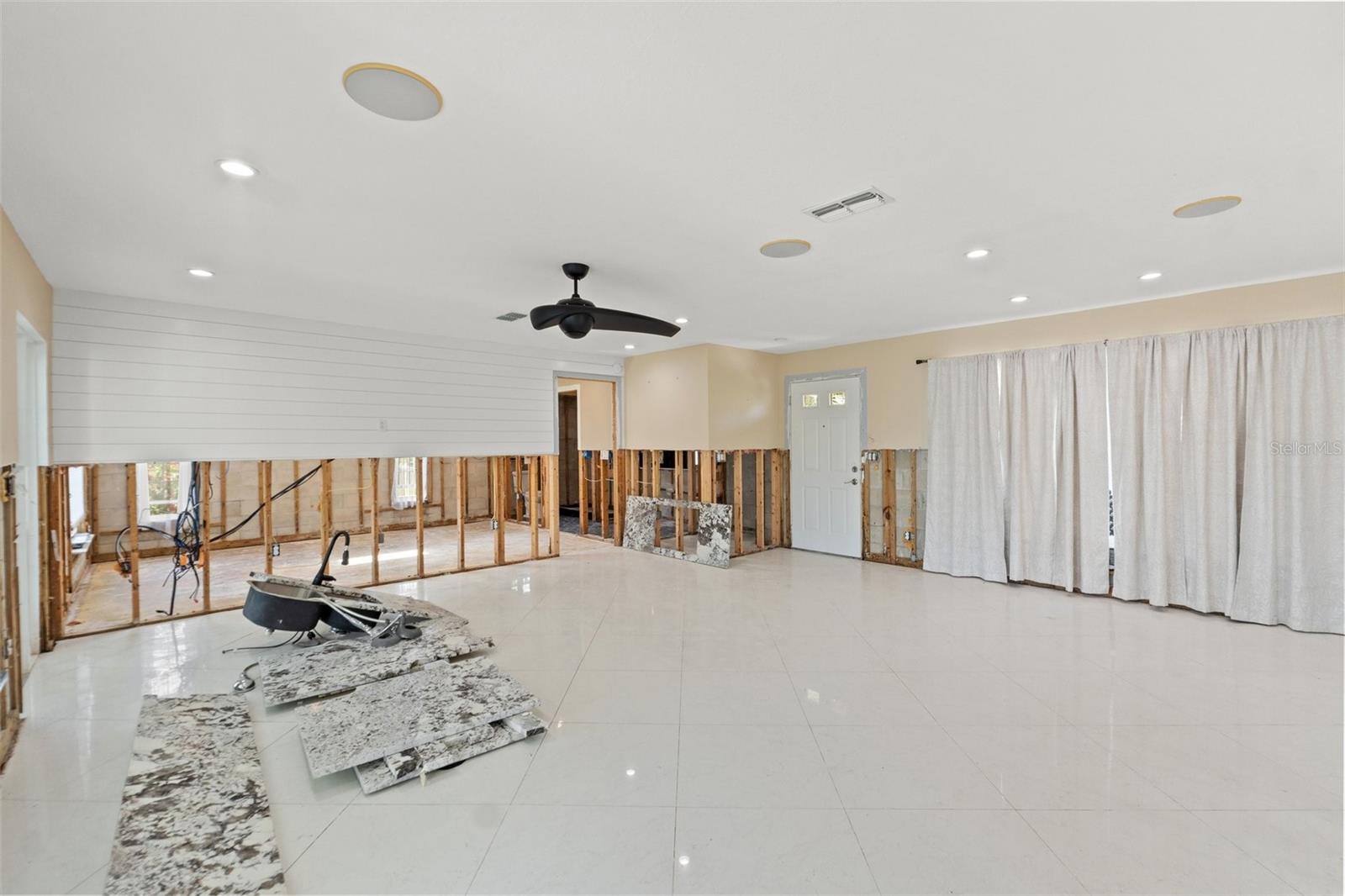 Image 12 of 39 For 3226 Gardenia Drive