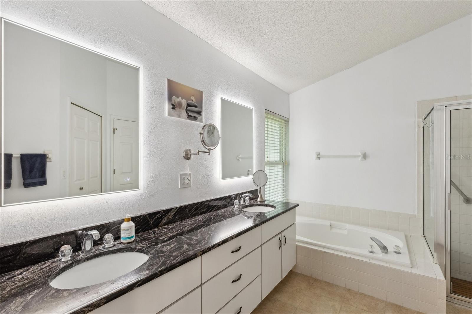 Image 15 of 36 For 892 Crestridge Circle