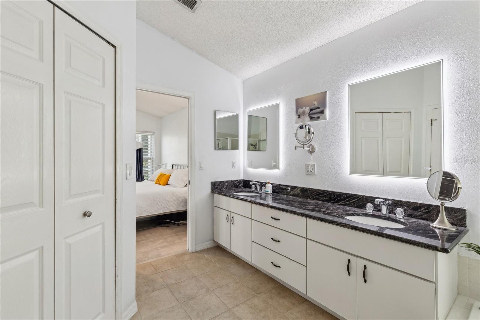 Image 16 of 36 For 892 Crestridge Circle