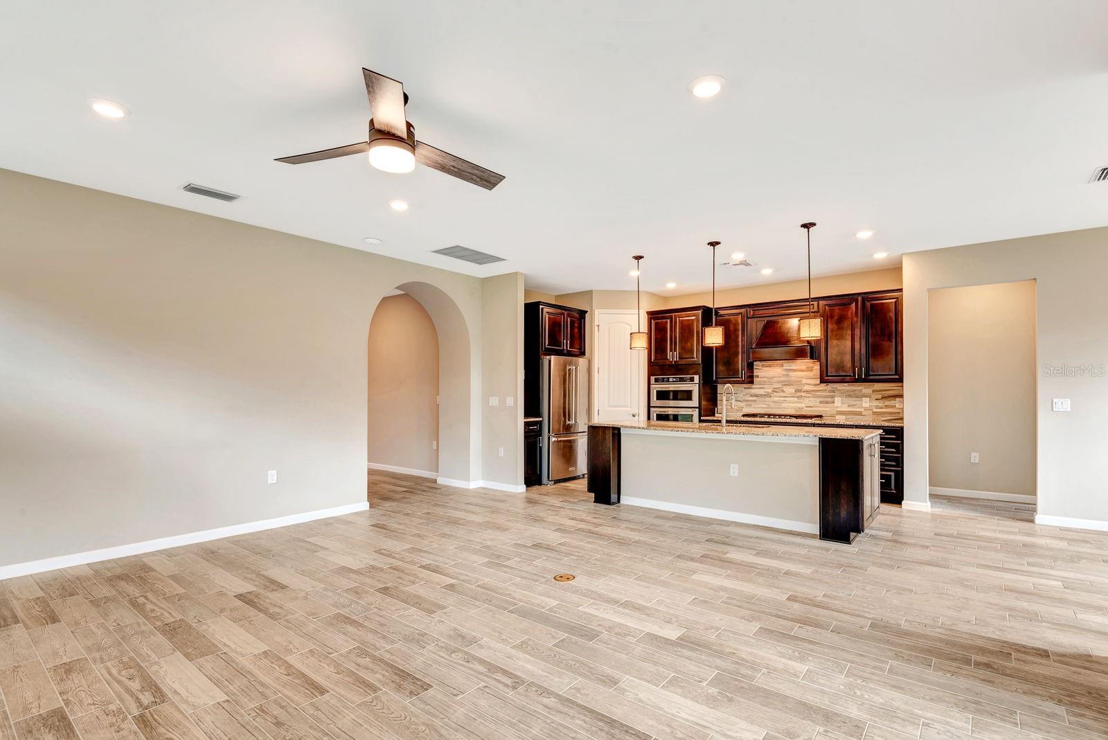 Image 16 of 53 For 16723 Blackwater Terrace