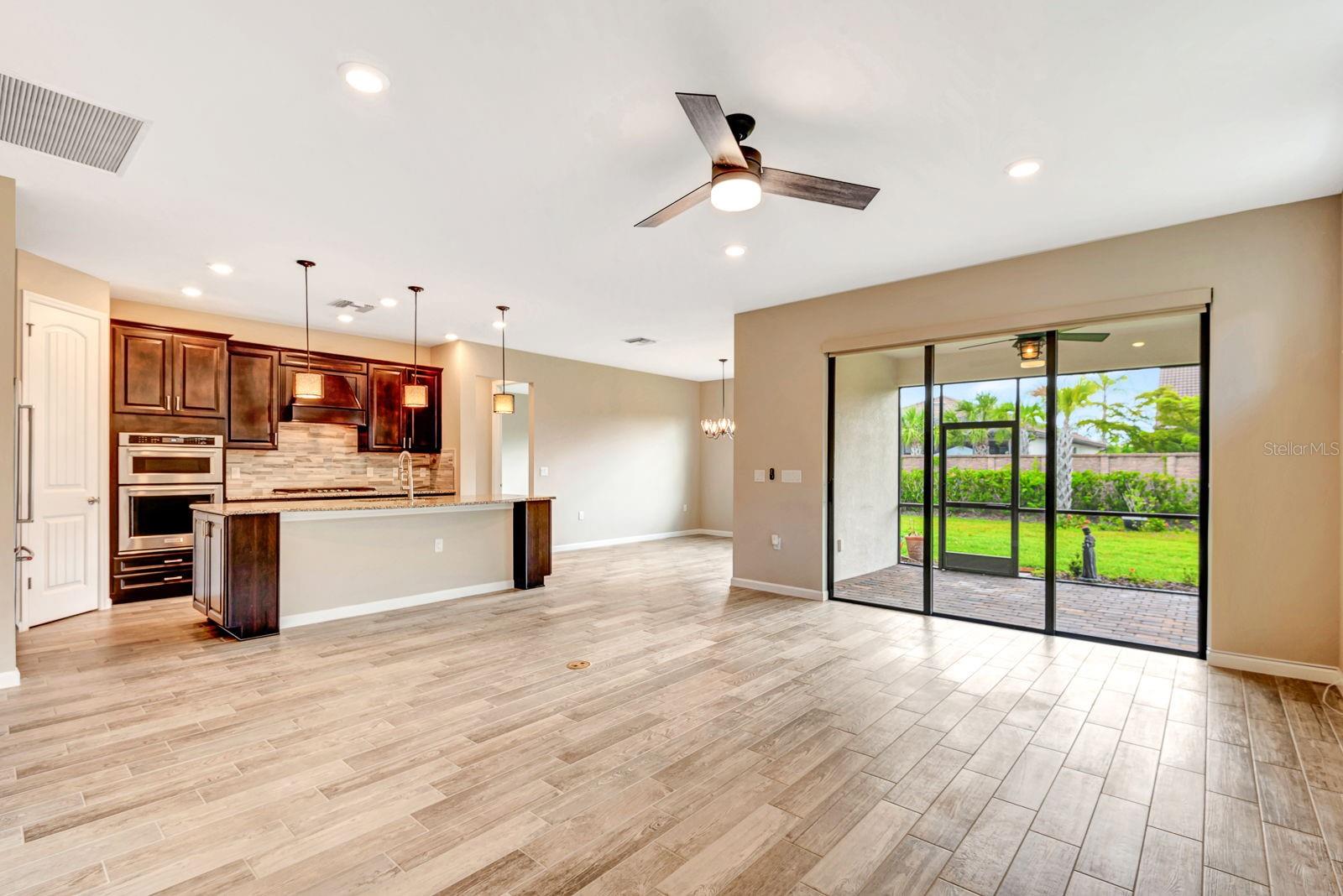 Image 17 of 53 For 16723 Blackwater Terrace