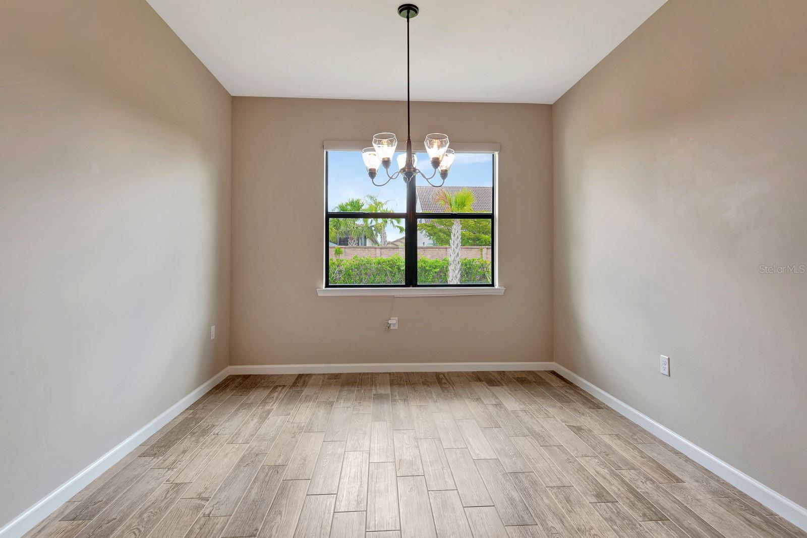 Image 21 of 53 For 16723 Blackwater Terrace