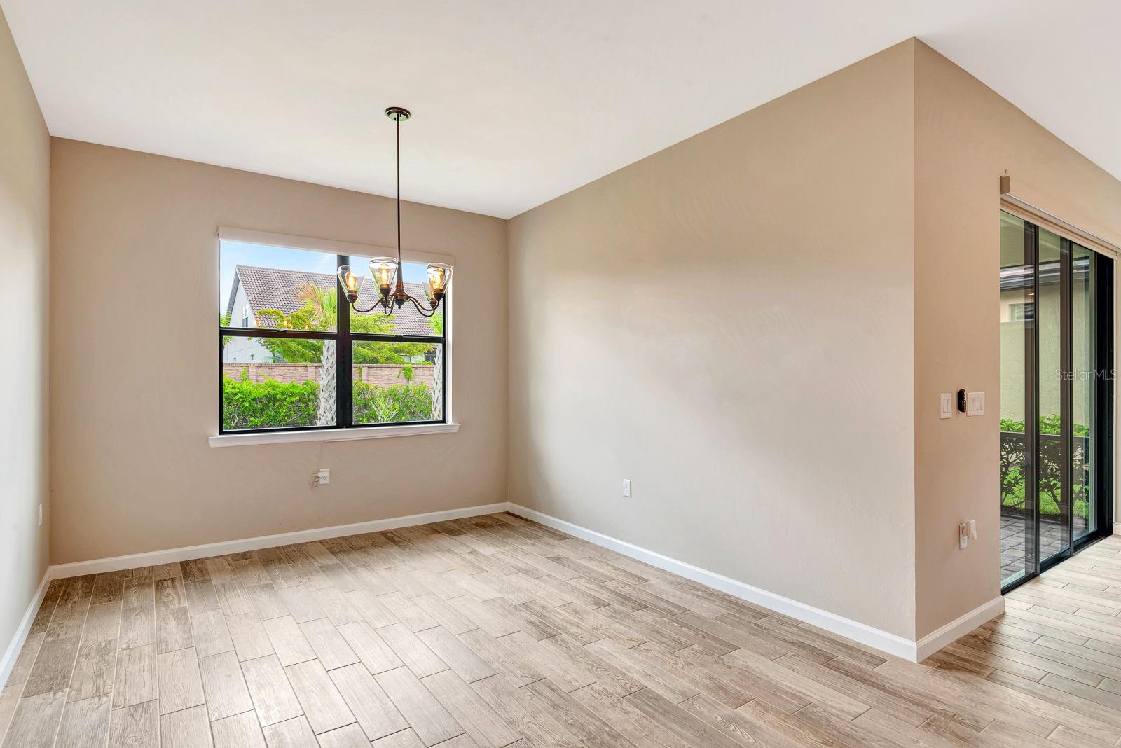 Image 22 of 53 For 16723 Blackwater Terrace