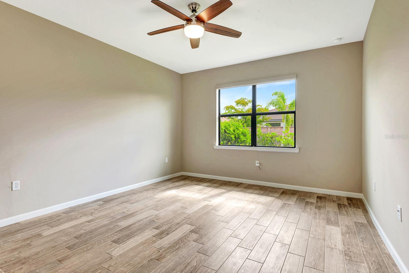 Image 24 of 53 For 16723 Blackwater Terrace