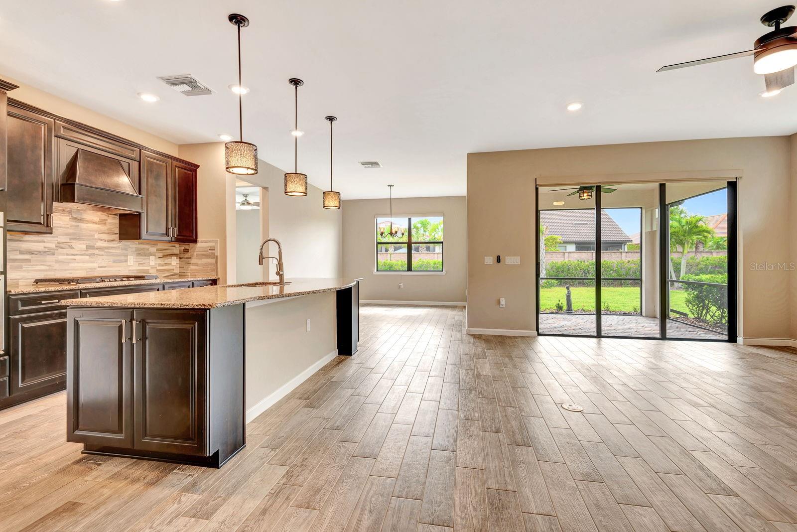 Image 6 of 53 For 16723 Blackwater Terrace