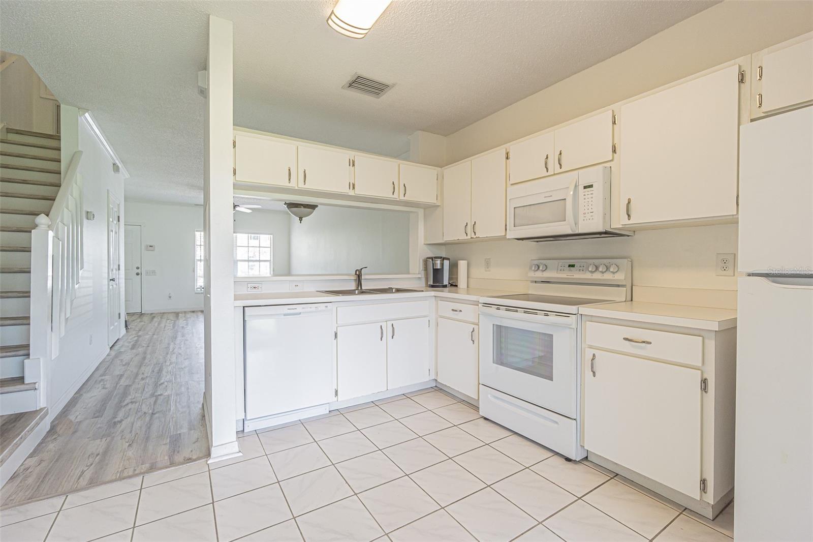 Image 16 of 50 For 6229 Bayside Key Drive