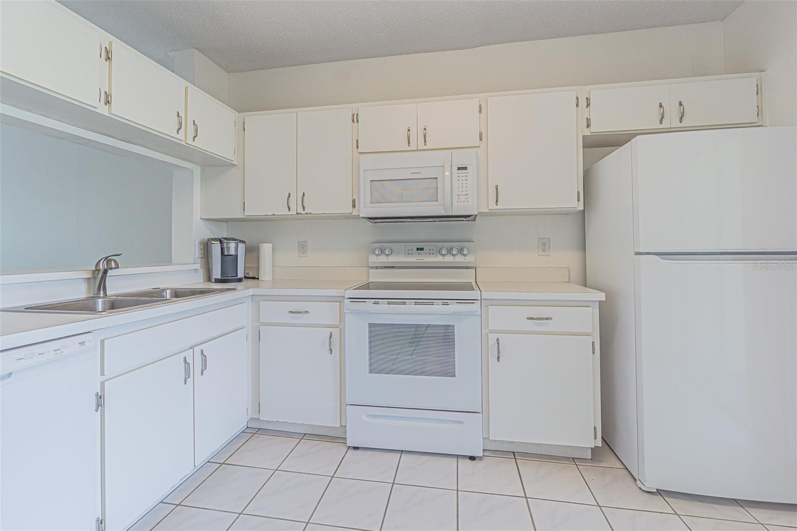 Image 17 of 50 For 6229 Bayside Key Drive