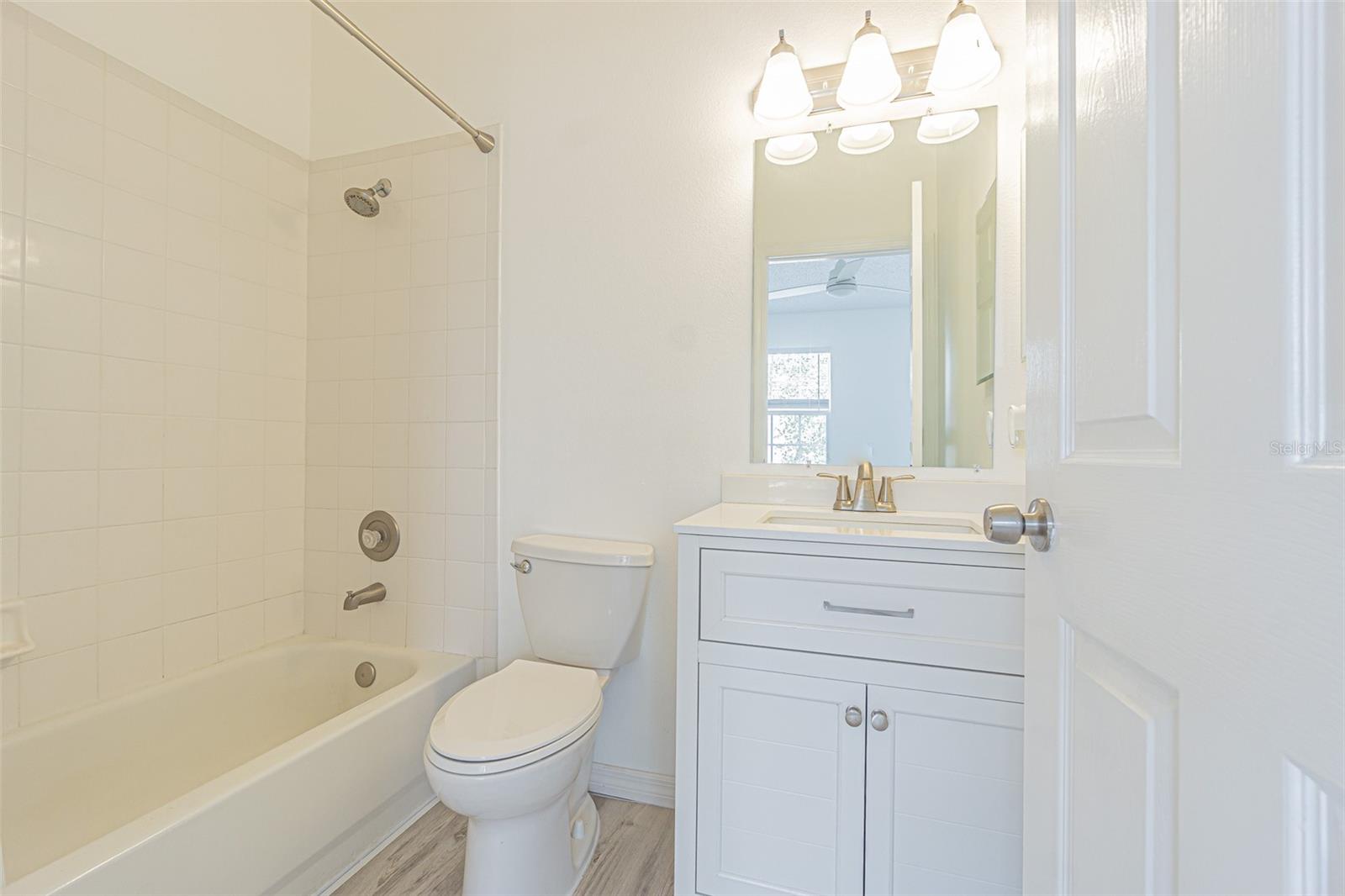 Image 33 of 50 For 6229 Bayside Key Drive