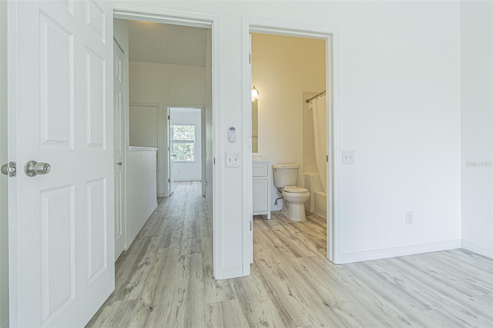 Image 43 of 50 For 6229 Bayside Key Drive