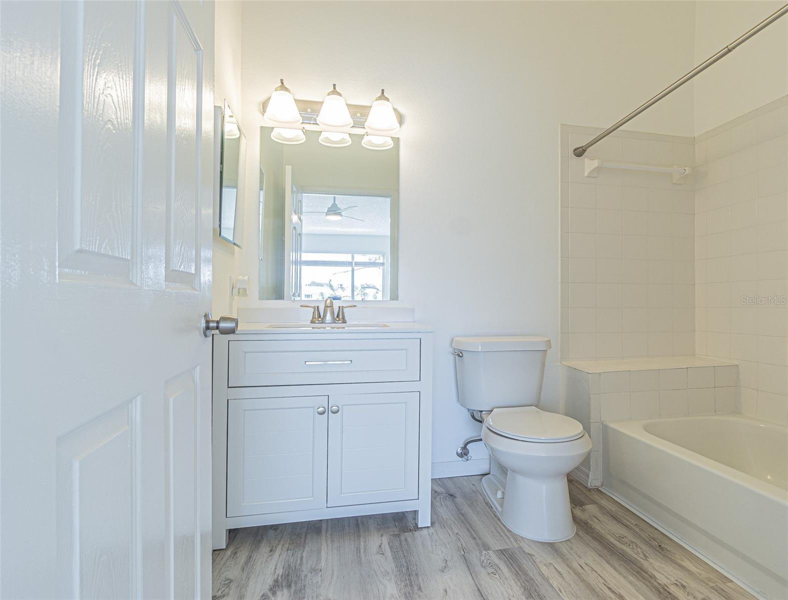 Image 44 of 50 For 6229 Bayside Key Drive