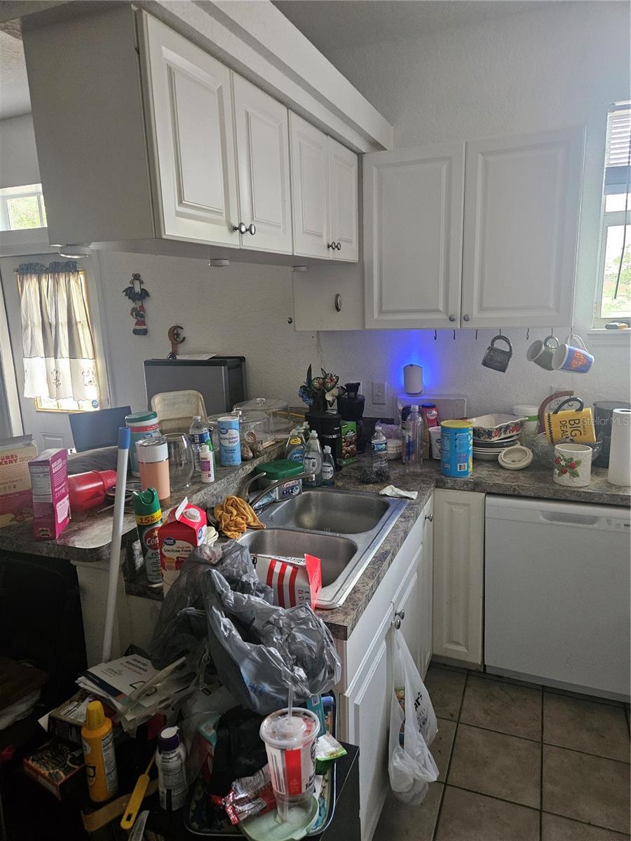 Image 6 of 14 For 7187 53rd Street N
