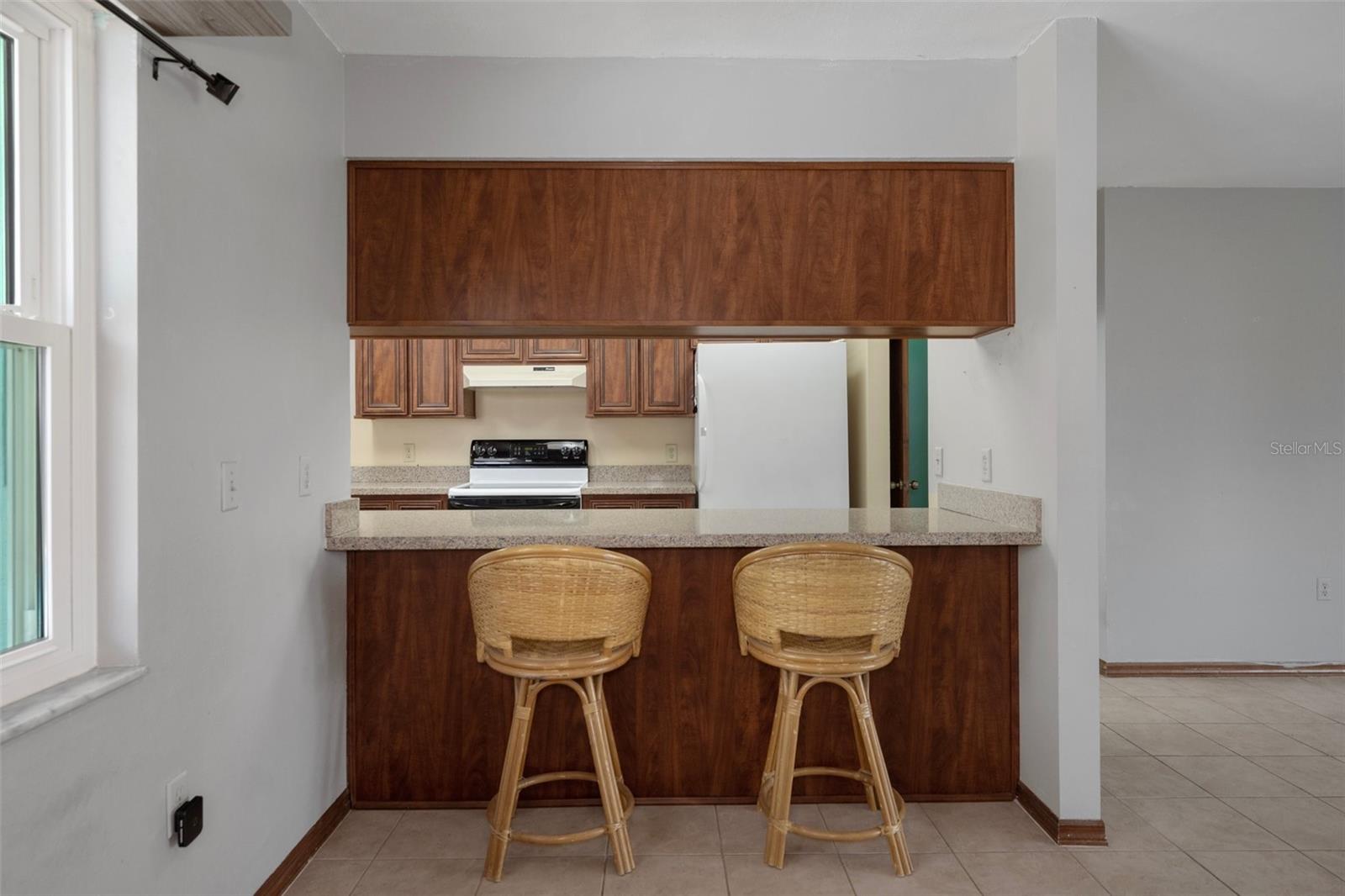 Listing photo id 11 for 8332 Berkeley Manor Boulevard