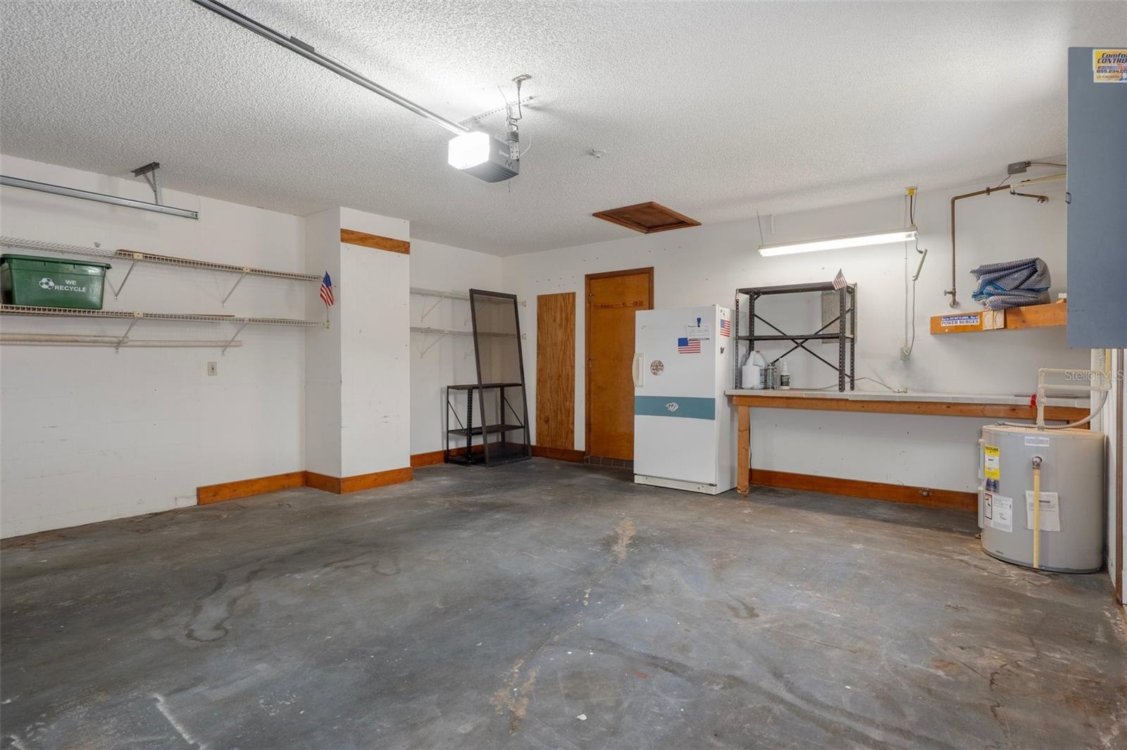 Listing photo id 33 for 8332 Berkeley Manor Boulevard