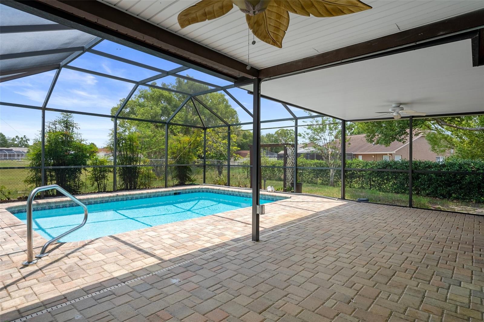 Listing photo id 35 for 8332 Berkeley Manor Boulevard