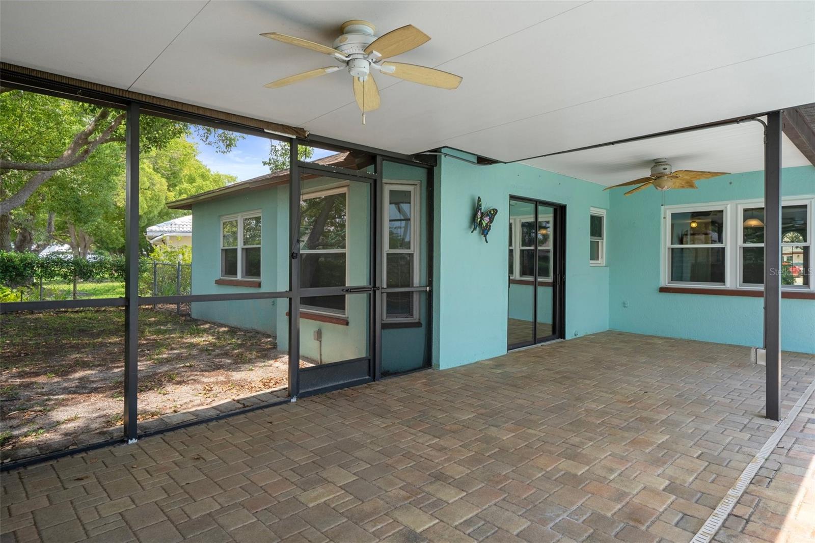 Listing photo id 38 for 8332 Berkeley Manor Boulevard
