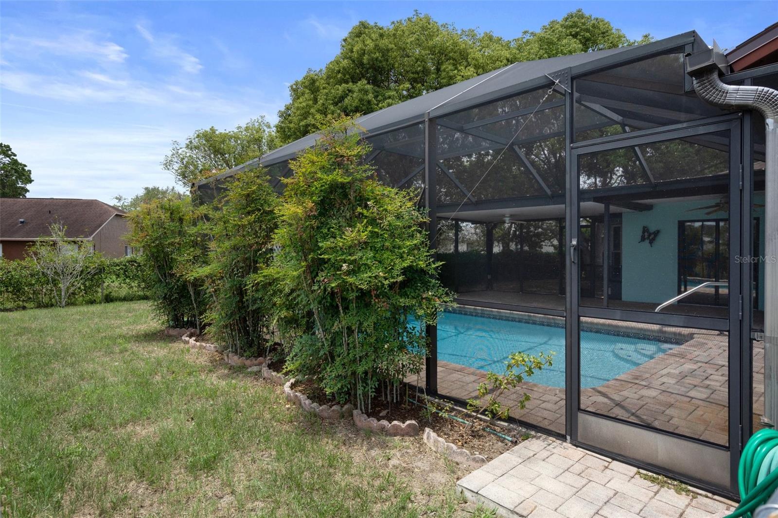 Listing photo id 40 for 8332 Berkeley Manor Boulevard