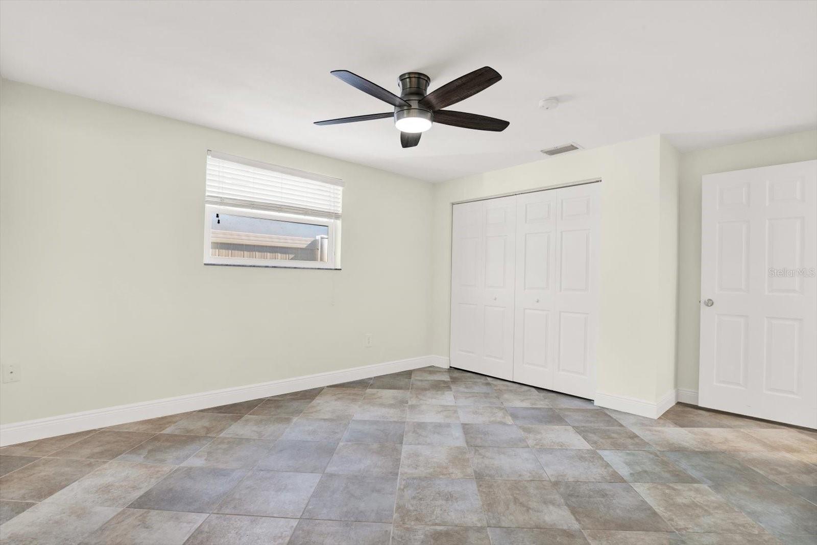 Listing photo id 20 for 13926 Darlene Avenue