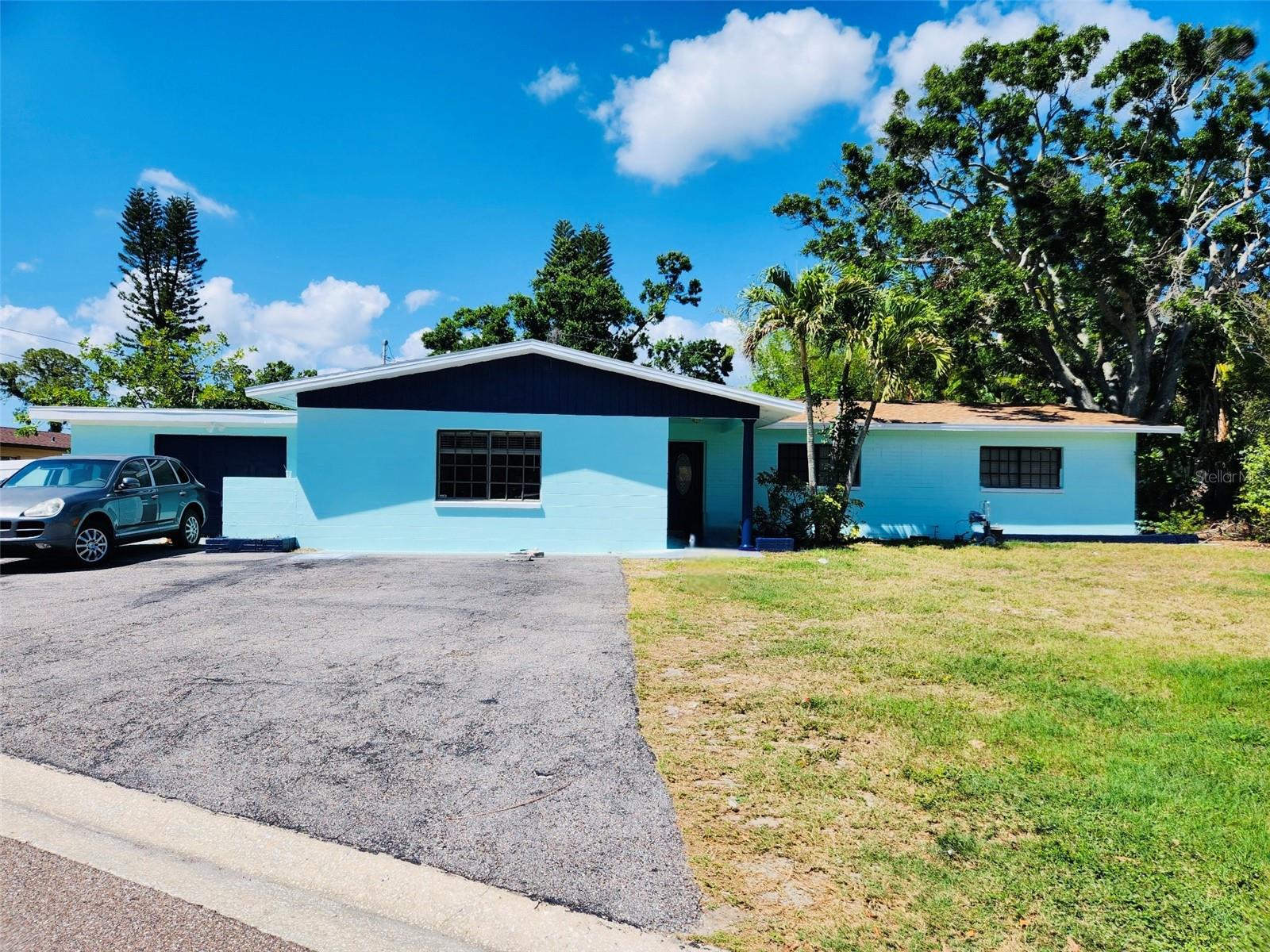 Details for 4094 Whiting Drive Se, ST PETERSBURG, FL 33705