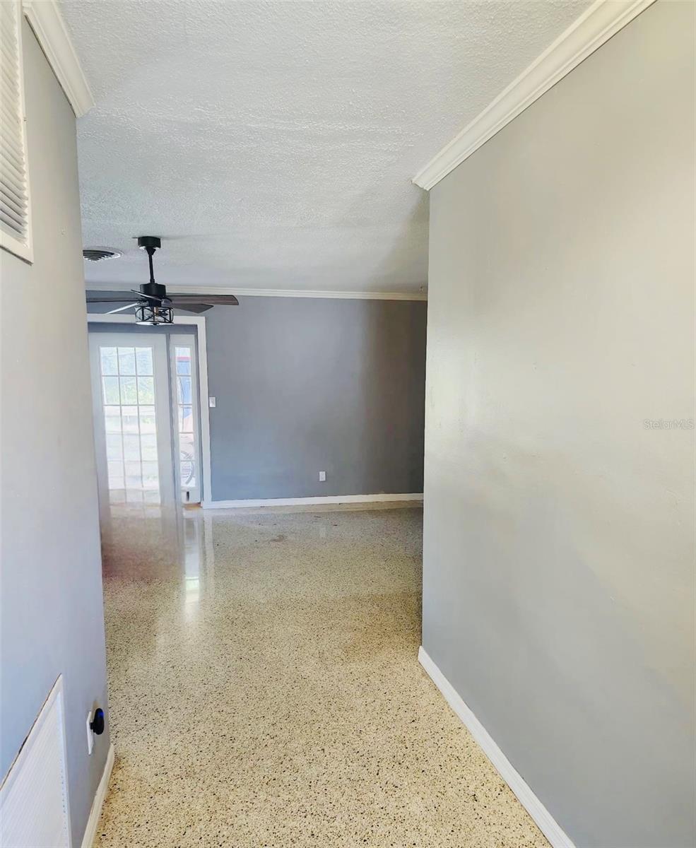 Image 3 of 17 For 4094 Whiting Drive Se