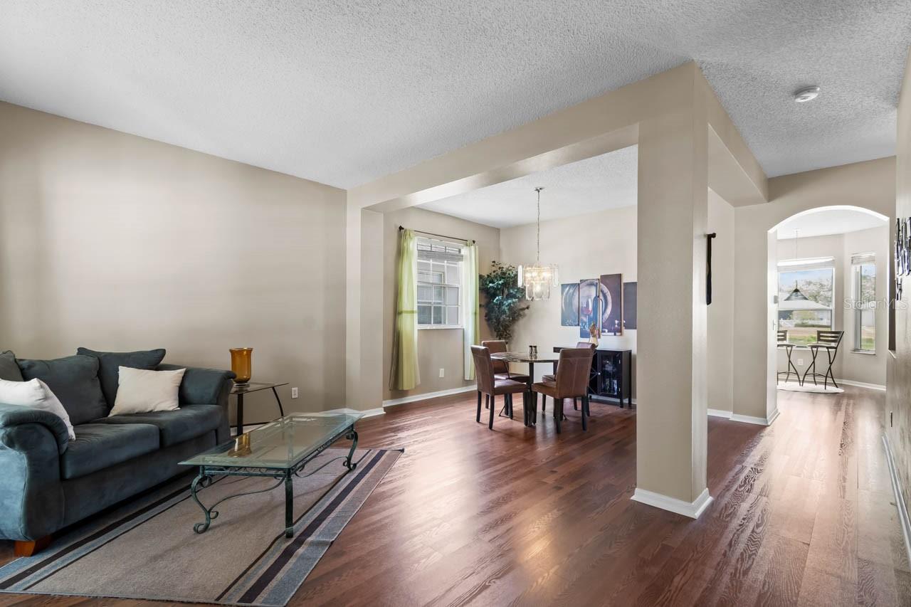 Image 4 of 67 For 1933 Fruitridge Street