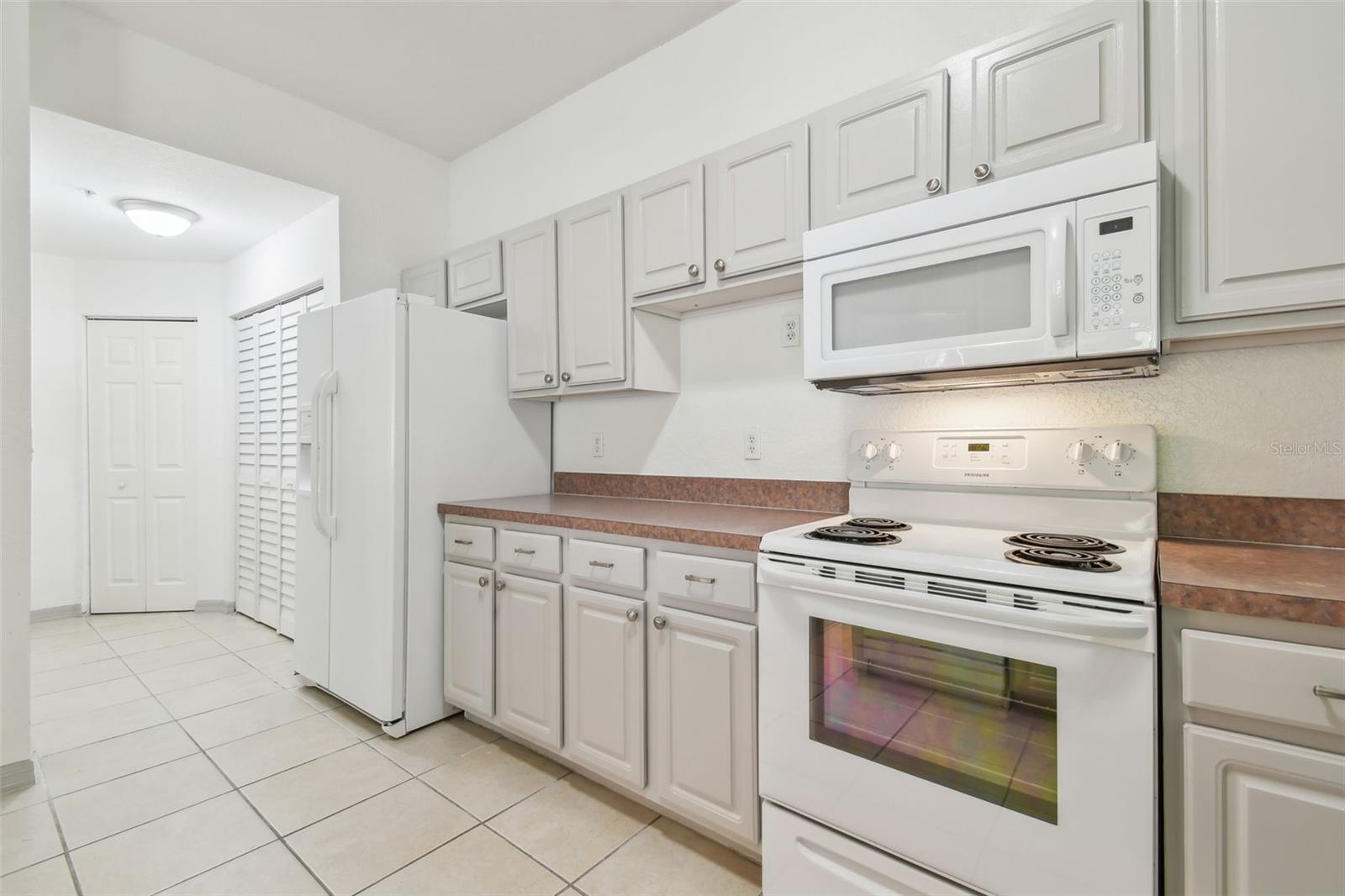 Image 14 of 50 For 5052 Sunridge Palms Drive 102