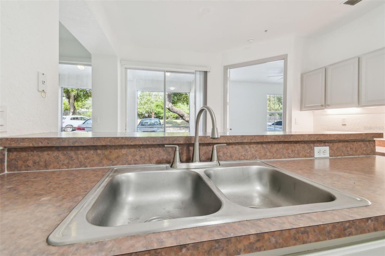 Image 15 of 50 For 5052 Sunridge Palms Drive 102