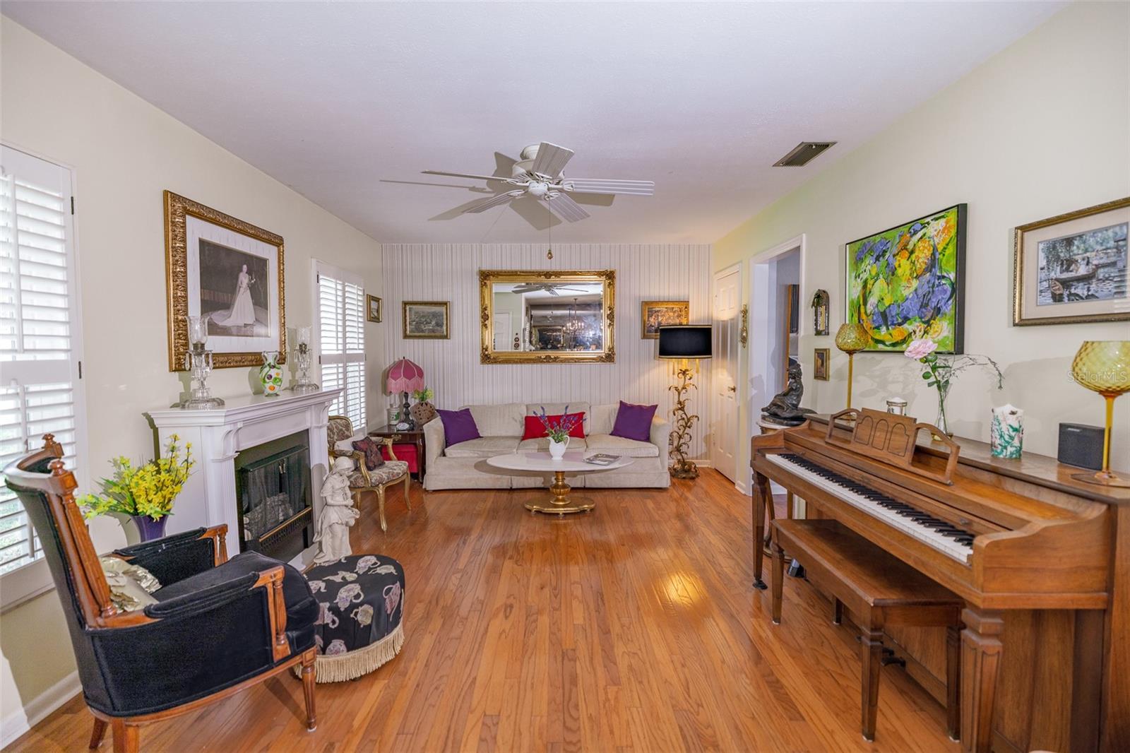 Image 10 of 38 For 1022 Greenbriar Drive