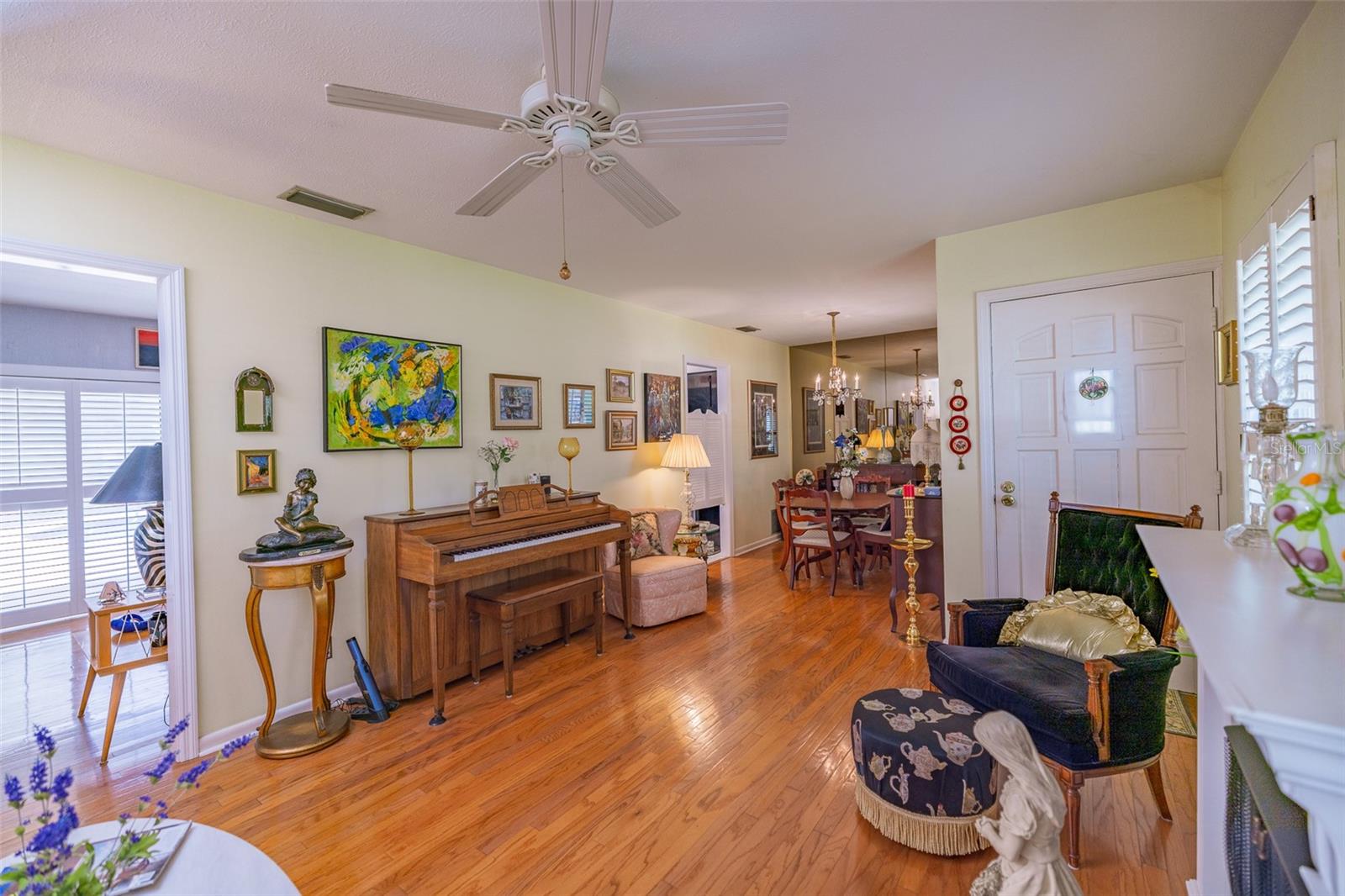 Image 12 of 38 For 1022 Greenbriar Drive