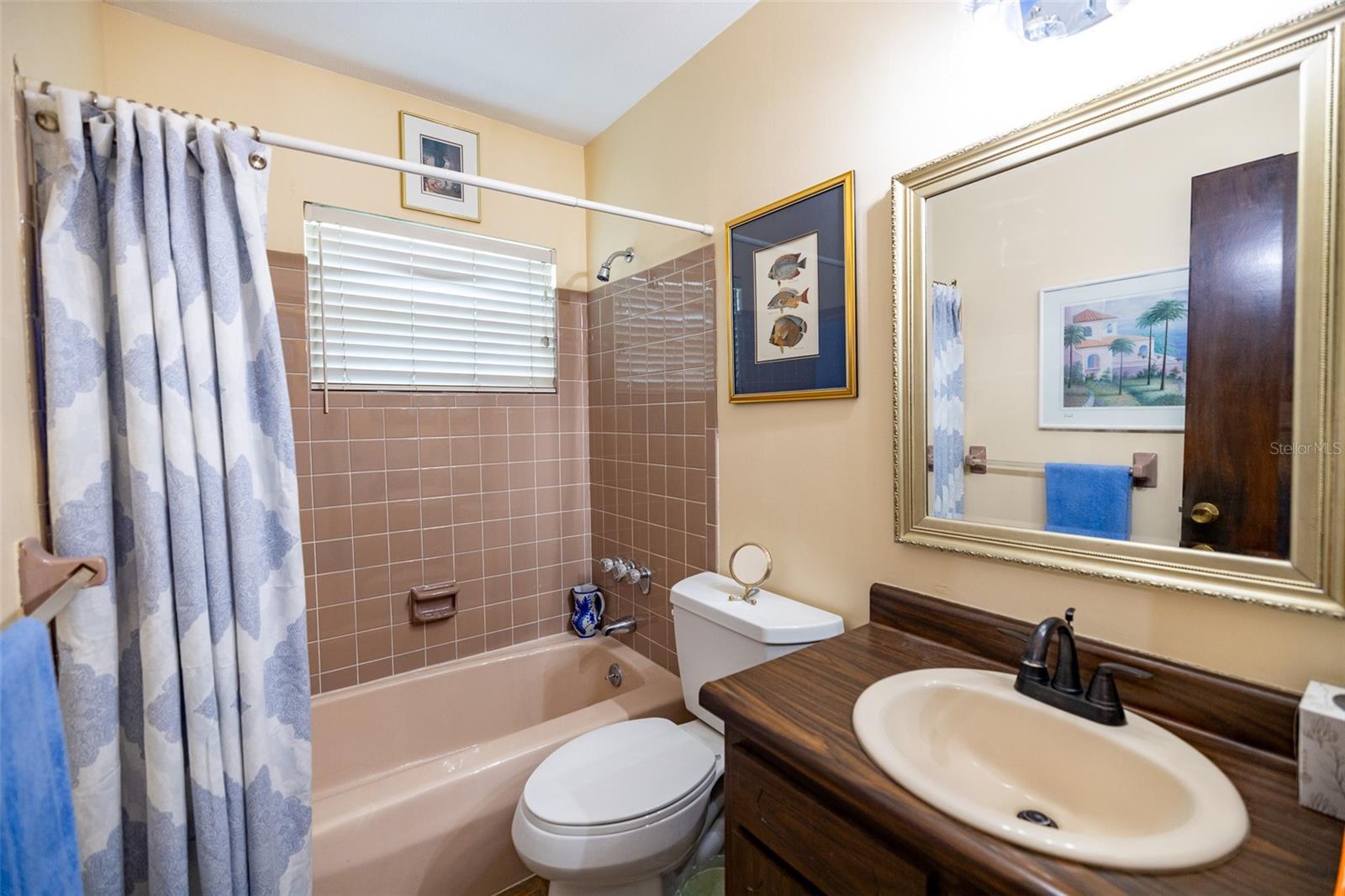 Image 27 of 38 For 1022 Greenbriar Drive
