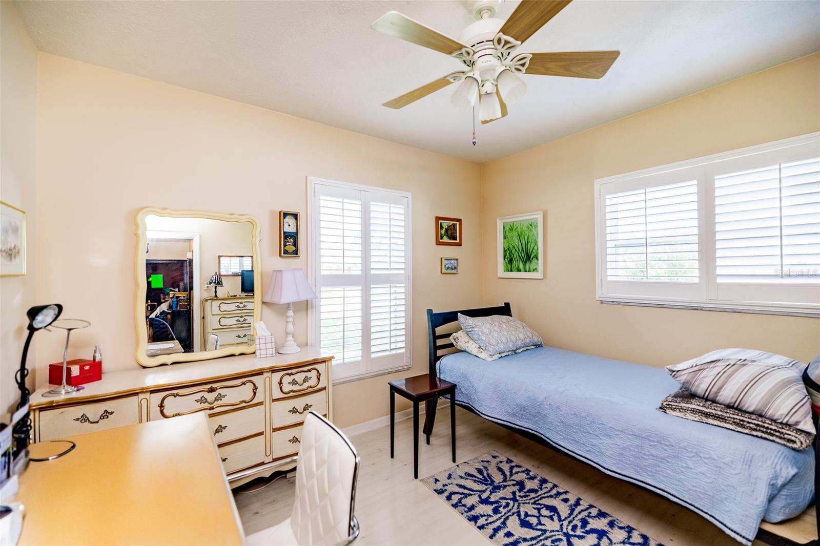 Image 28 of 38 For 1022 Greenbriar Drive