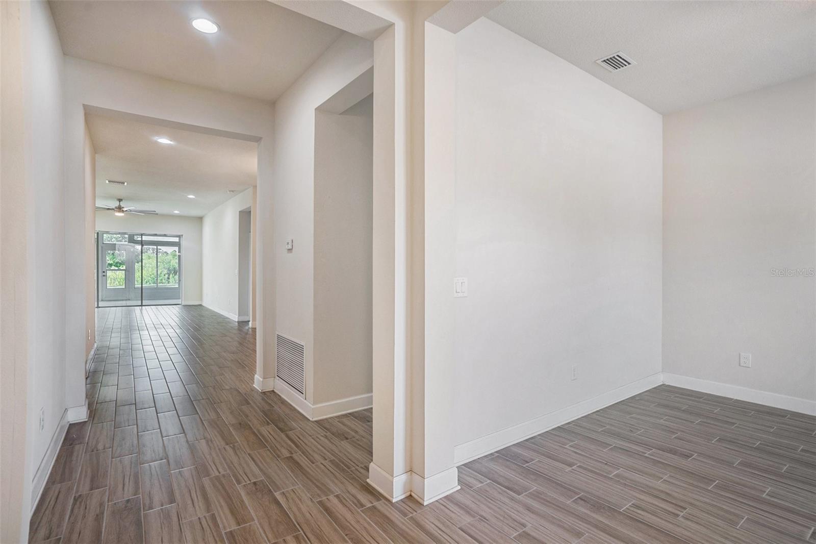 Image 6 of 41 For 212 Shell Creek Court