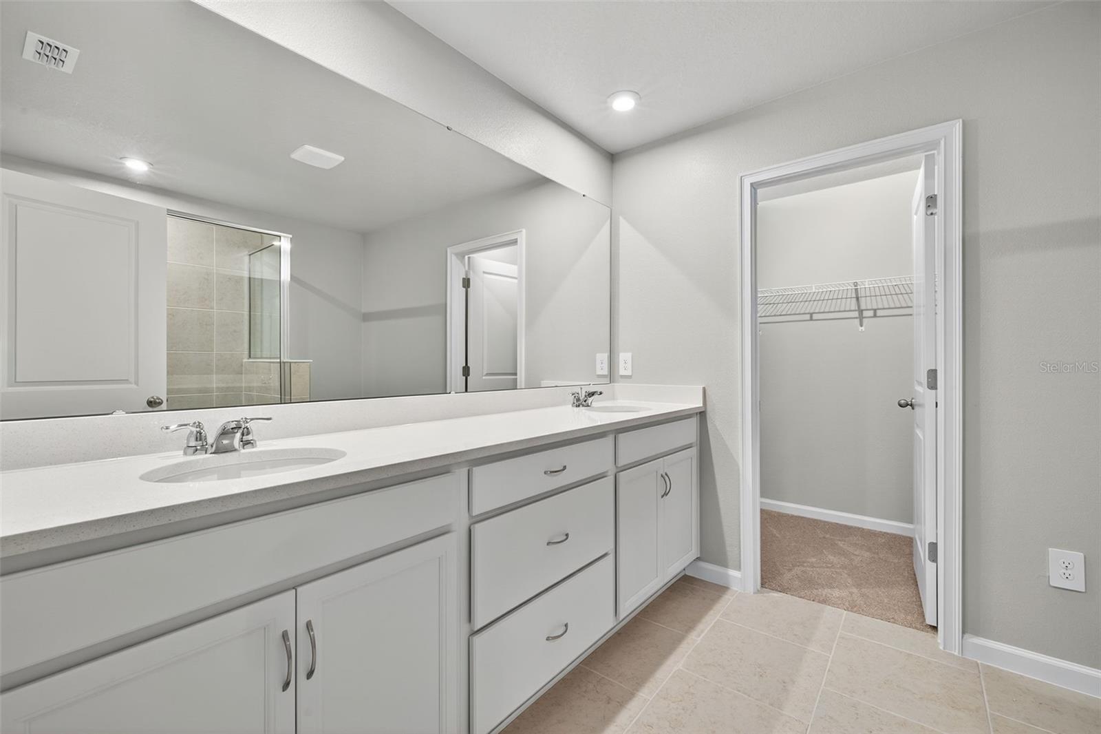 Image 20 of 33 For 1126 Creek Valley Court