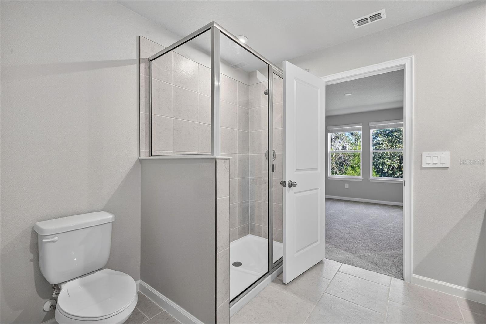 Image 21 of 33 For 1126 Creek Valley Court