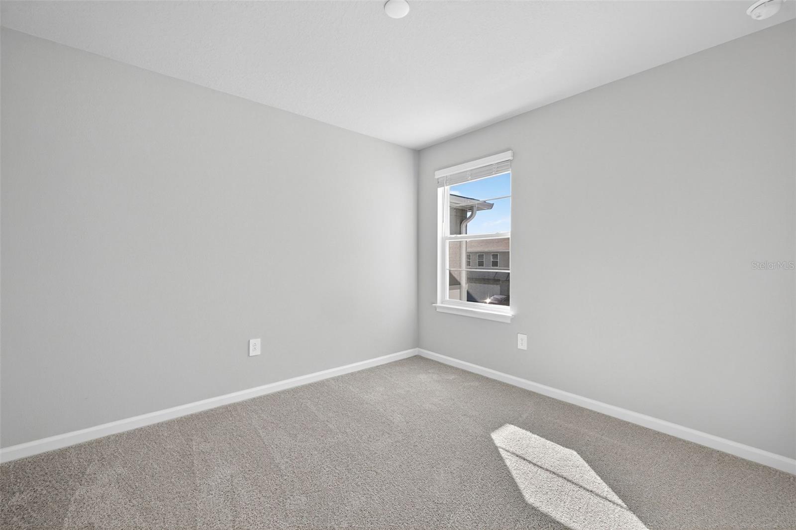 Image 25 of 33 For 1126 Creek Valley Court