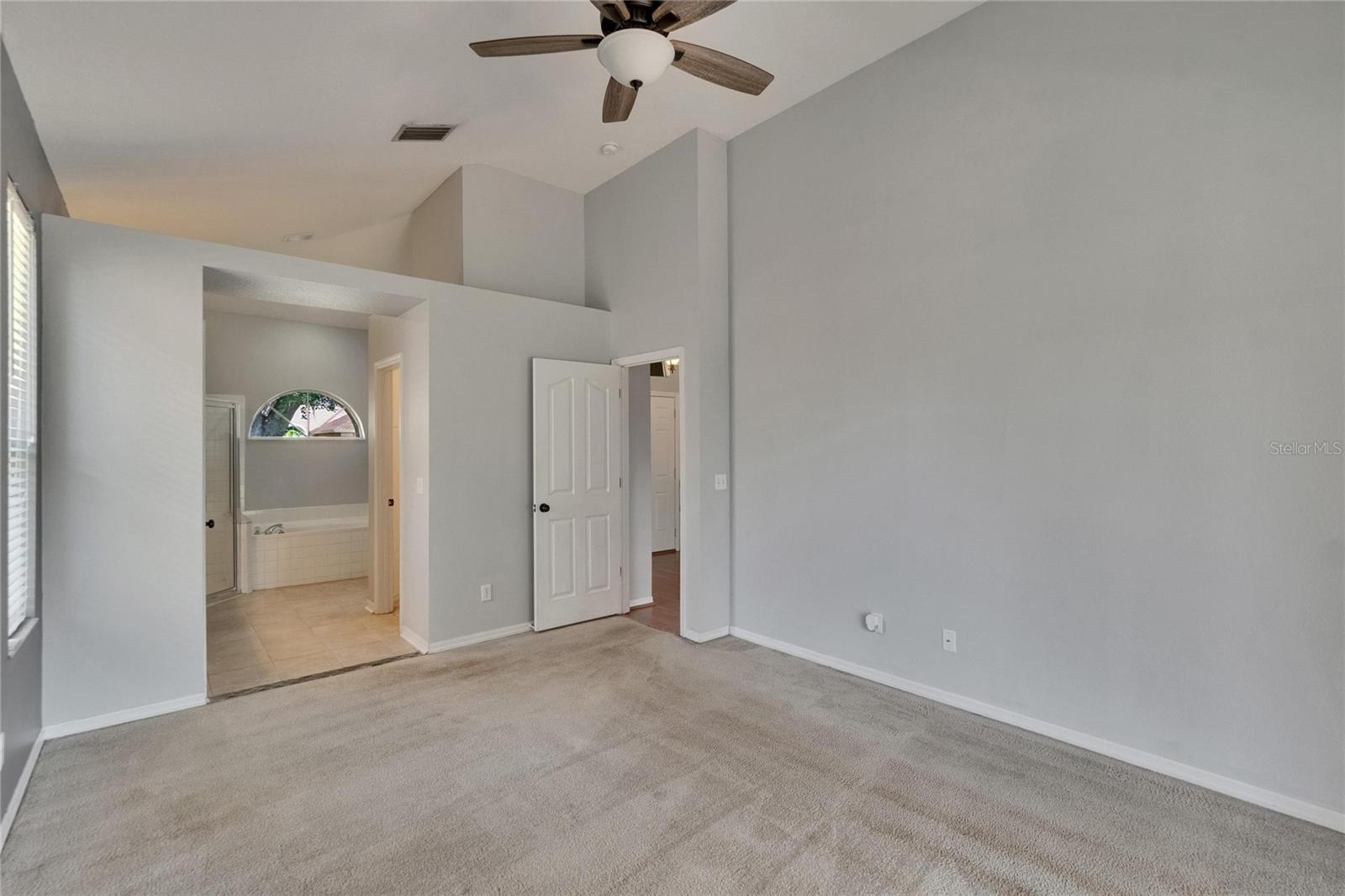 Image 12 of 73 For 4418 River Overlook Drive