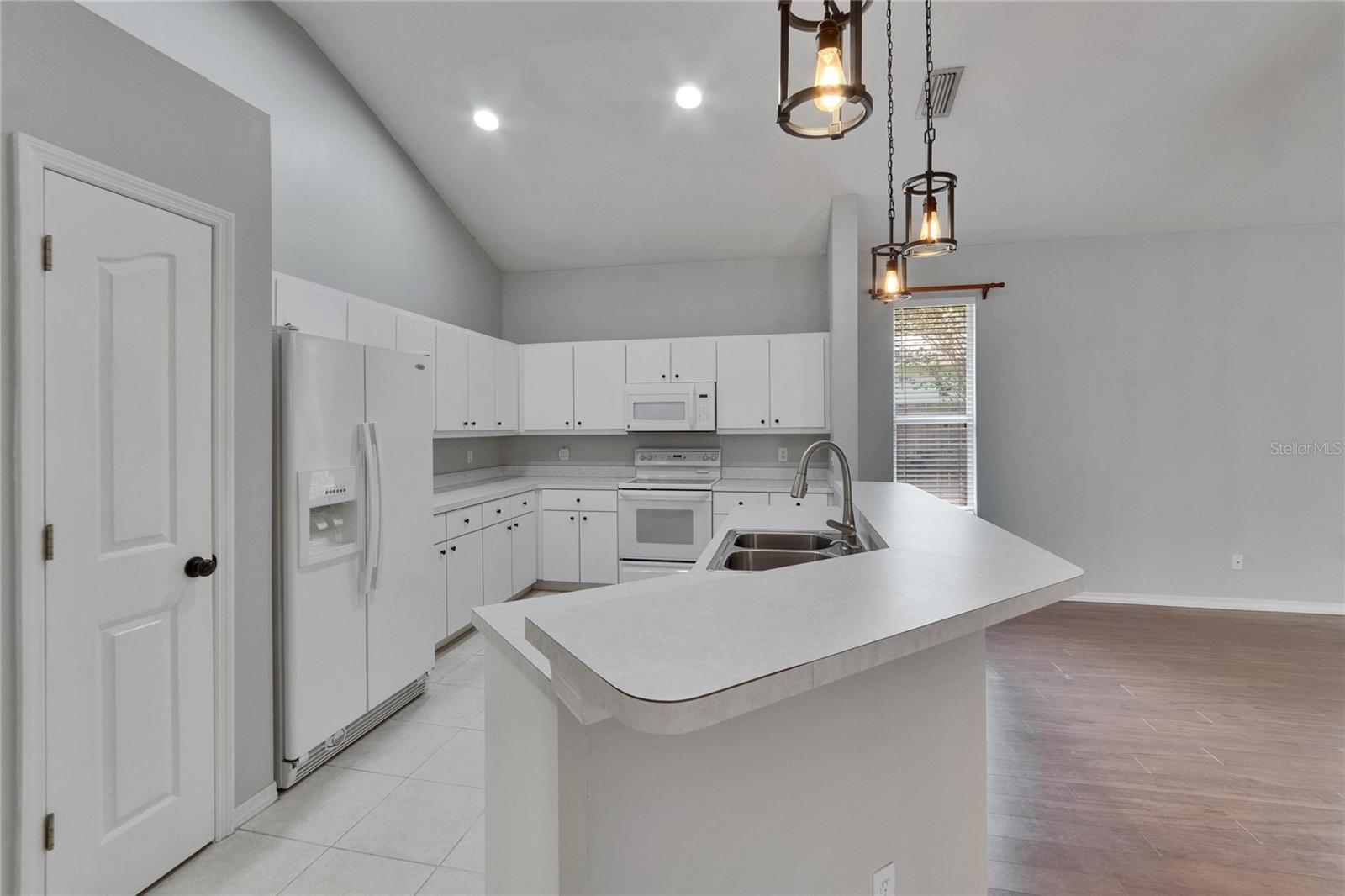 Image 30 of 73 For 4418 River Overlook Drive